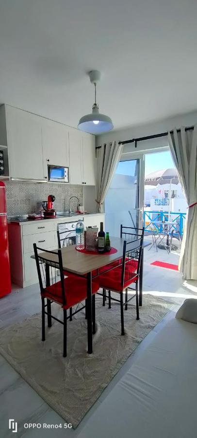 Red Apartment ปูแอร์โตเดลคาร์เมน ภายนอก รูปภาพ